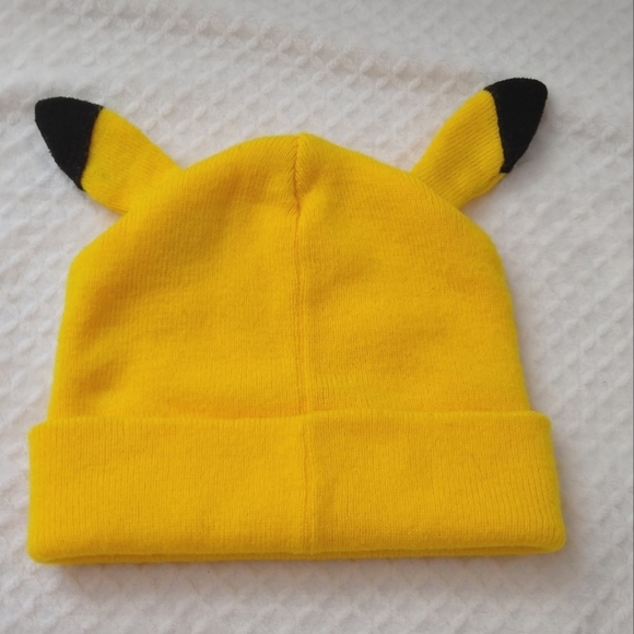 Pokemon Pikachu Yellow Knit Hat Beanie By Game Freak 2017 OSFM - Picture 3 of 8